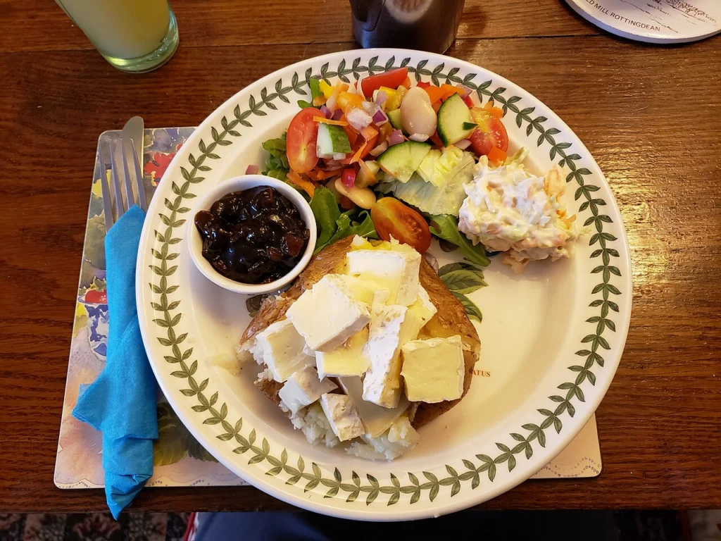 Ofenkartoffeln mit Kräuterquark