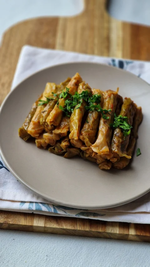 Vegetarische Kohlrouladen mit Pilzfüllung